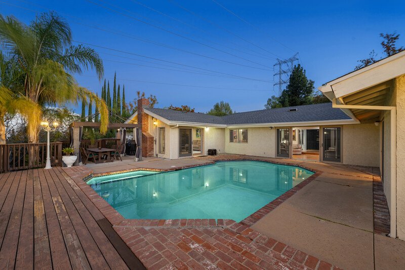 Casa con alberca tipo rustico